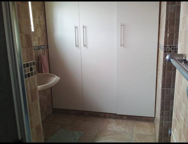 3 BEDROOM HOUSE FOR SALE IN GELUKSDAL